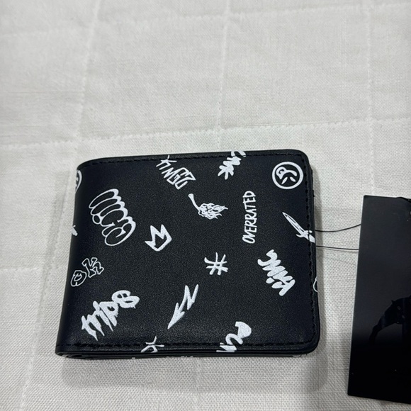 Cuidado Con El Perro Wallet - Picture 2 of 10